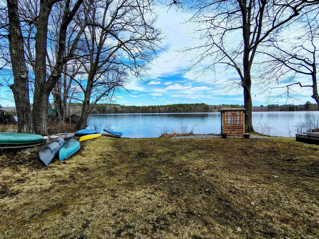 52 Hodsdon Lane Jefferson ME 04348
