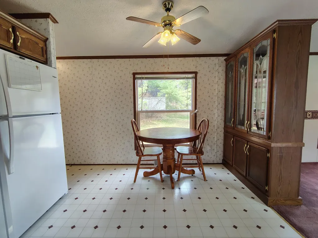 52 Hodsdon Lane Jefferson ME 04348