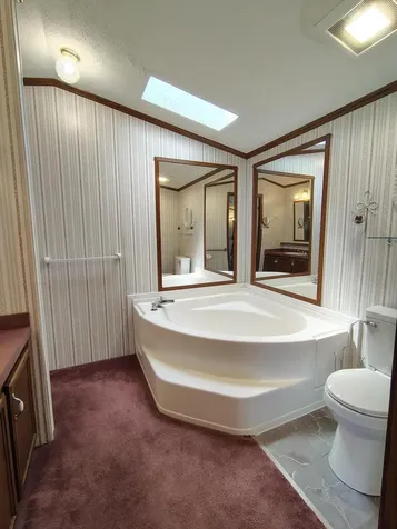 52 Hodsdon Lane Jefferson ME 04348