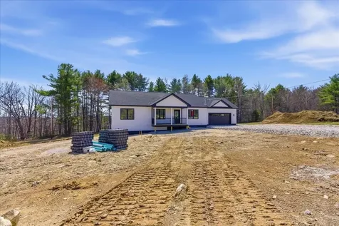 10 Meadow Lane Oxford ME 04270