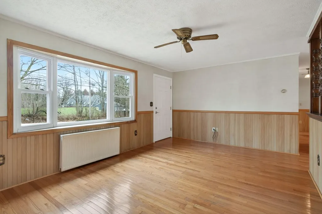114 Stanley Road Sanford ME 04083