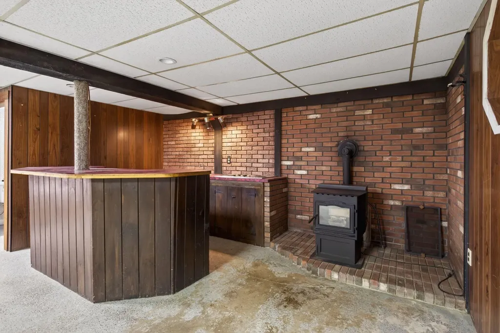 114 Stanley Road Sanford ME 04083