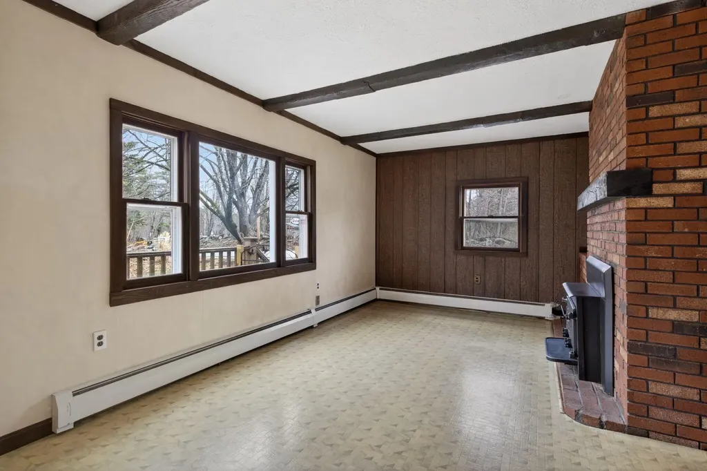 114 Stanley Road Sanford ME 04083