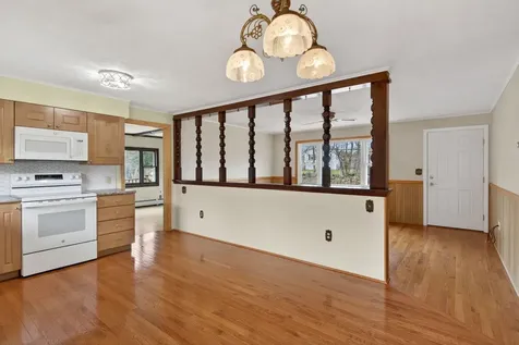 114 Stanley Road Sanford ME 04083