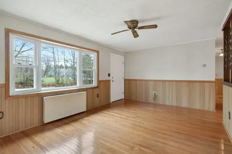 114 Stanley Road Sanford ME 04083
