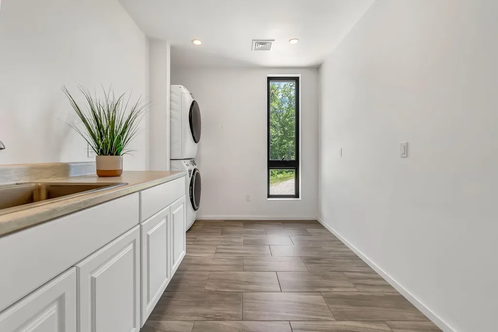 764 N River Road Greene ME 04236