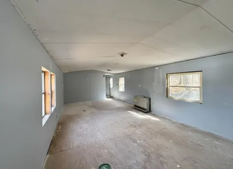 30 Squire Court Winthrop ME 04364