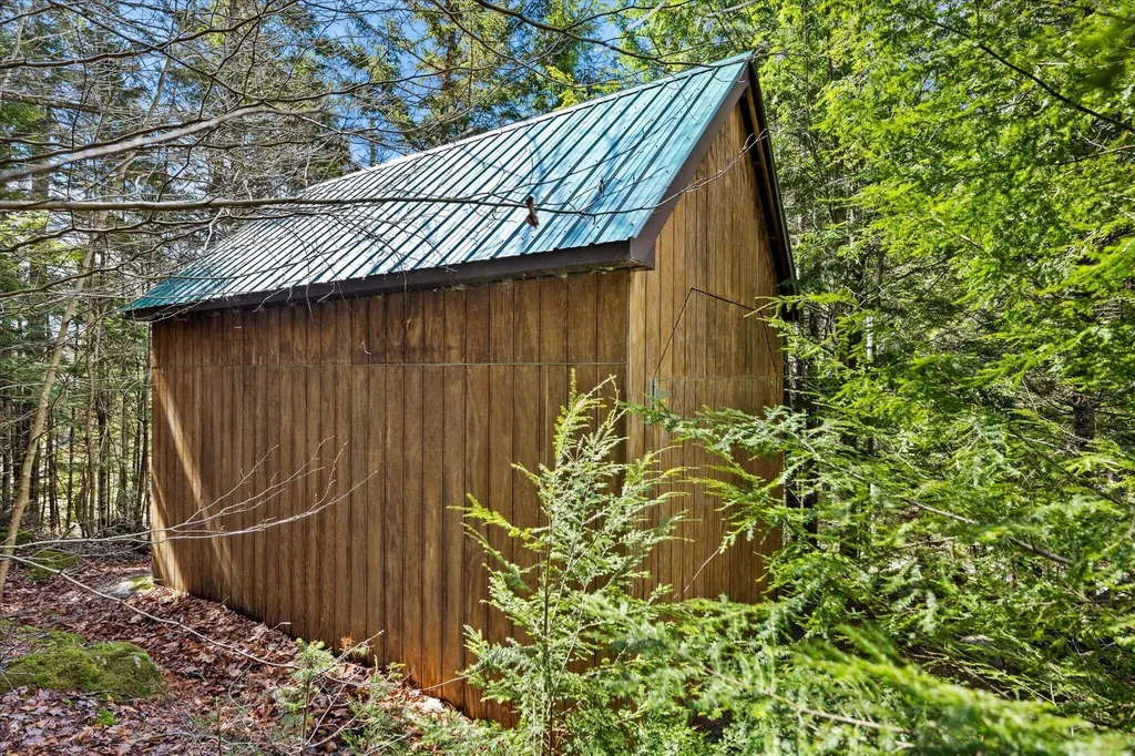 39 Eagle Lane Sullivan ME 04664