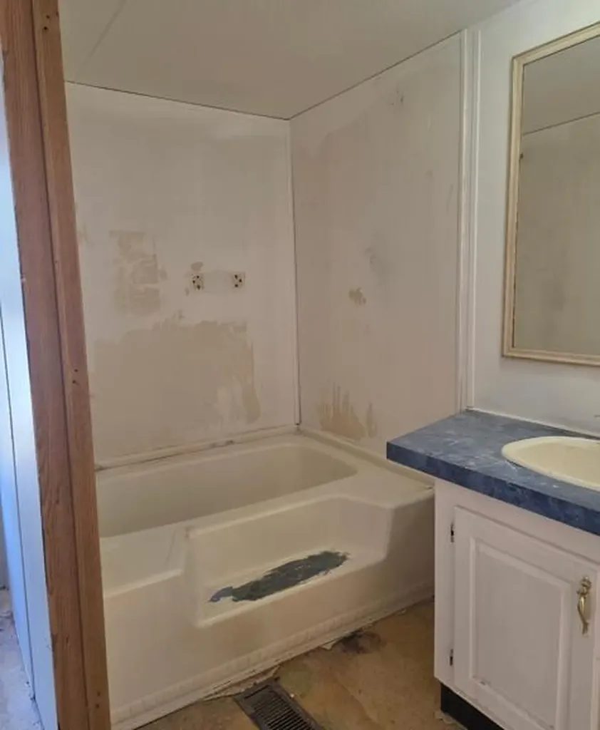 62 Squire Court Winthrop ME 04364