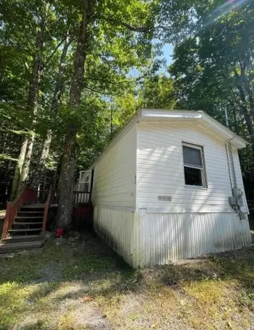 62 Squire Court Winthrop ME 04364