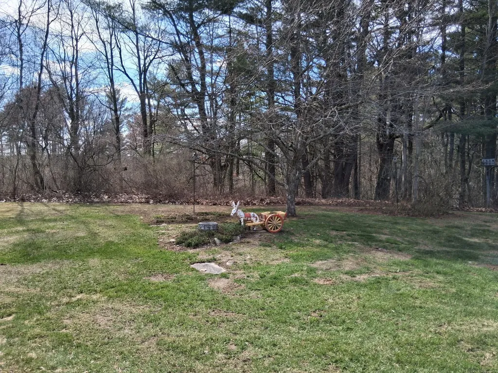 656 River Road Benton ME 04901