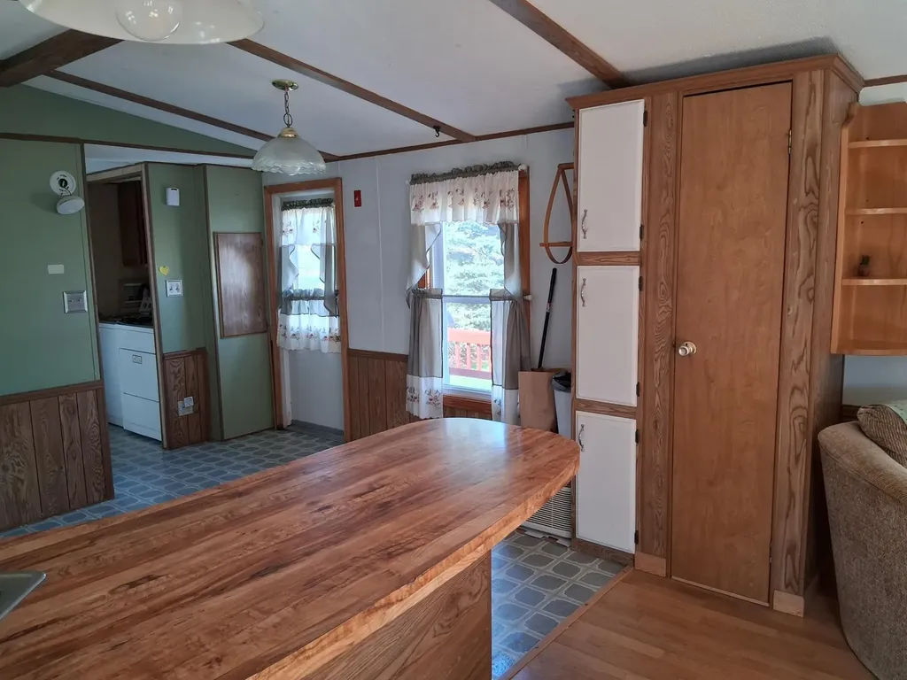 656 River Road Benton ME 04901