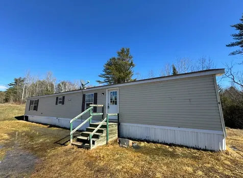 6 Northeast Way Windsor ME 04363