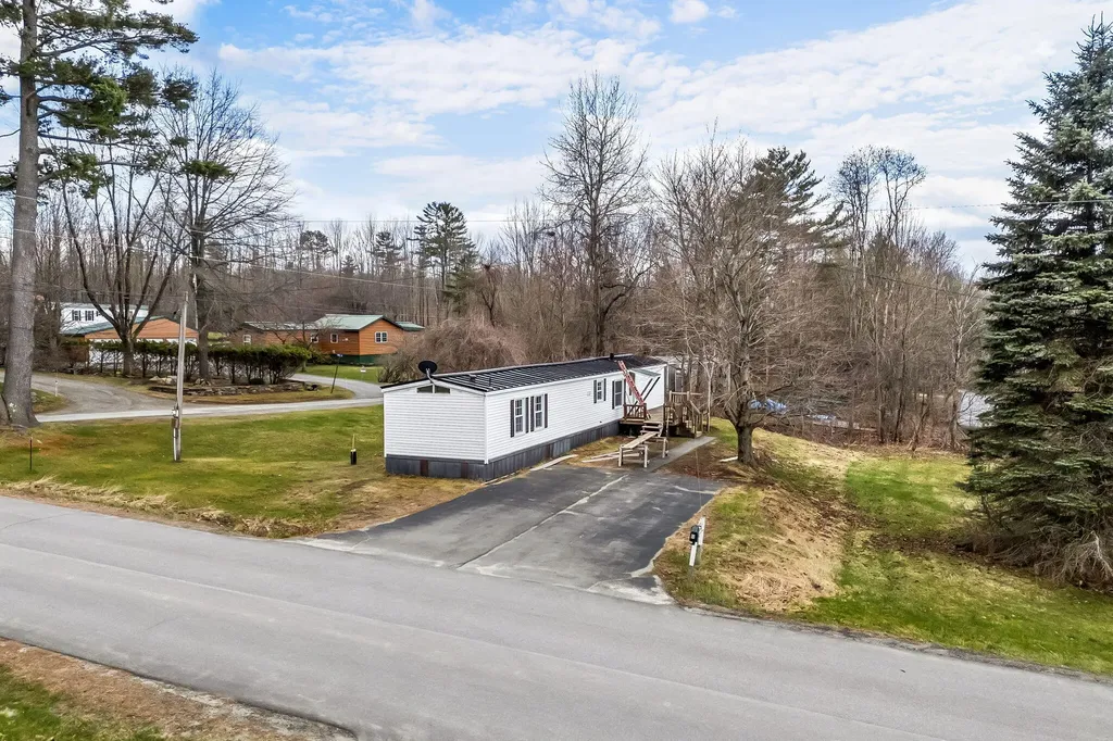 51 Pooler Avenue Skowhegan ME 04976