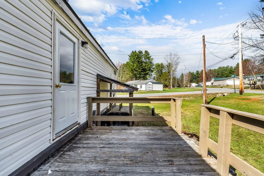 51 Pooler Avenue Skowhegan ME 04976