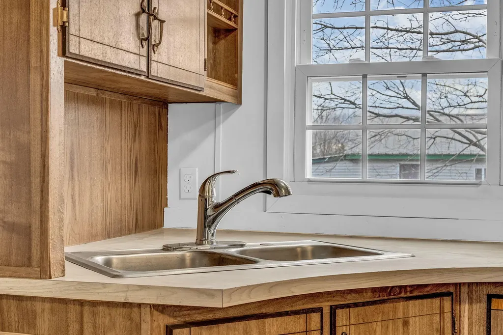 51 Pooler Avenue Skowhegan ME 04976