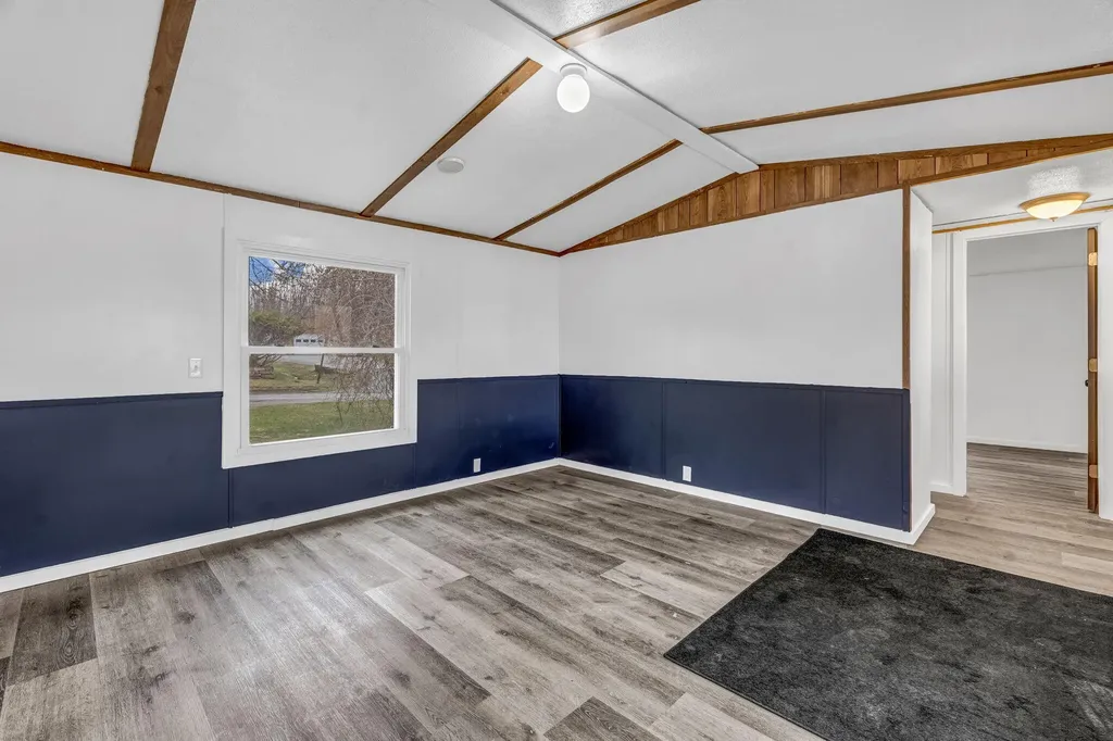 51 Pooler Avenue Skowhegan ME 04976