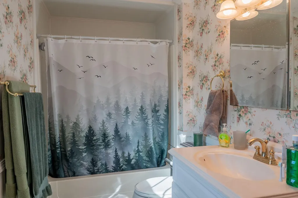 15 Meadow Drive North Berwick ME 03906