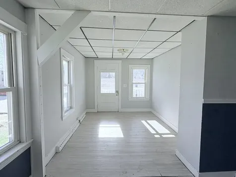 5 Ralph Avenue Lewiston ME 04240