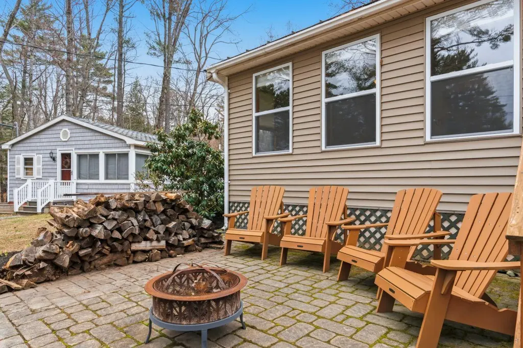 17 Qualey Road Gray ME 04039