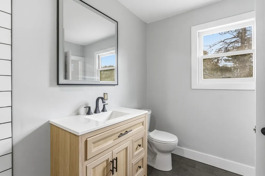 78 W River Road Waterville ME 04901