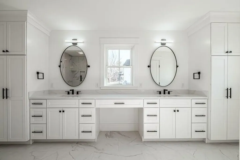 19 Elmwood Avenue Scarborough ME 04074