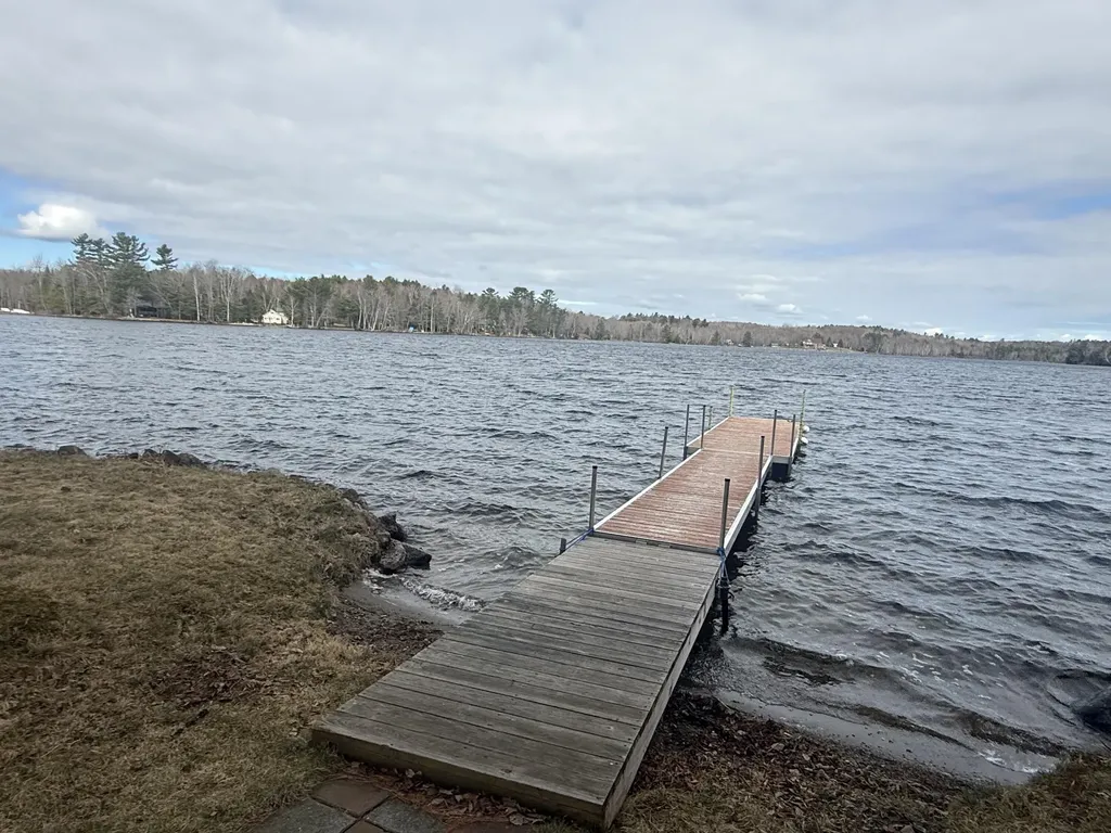 64 Ludden Lane Lincoln ME 04457