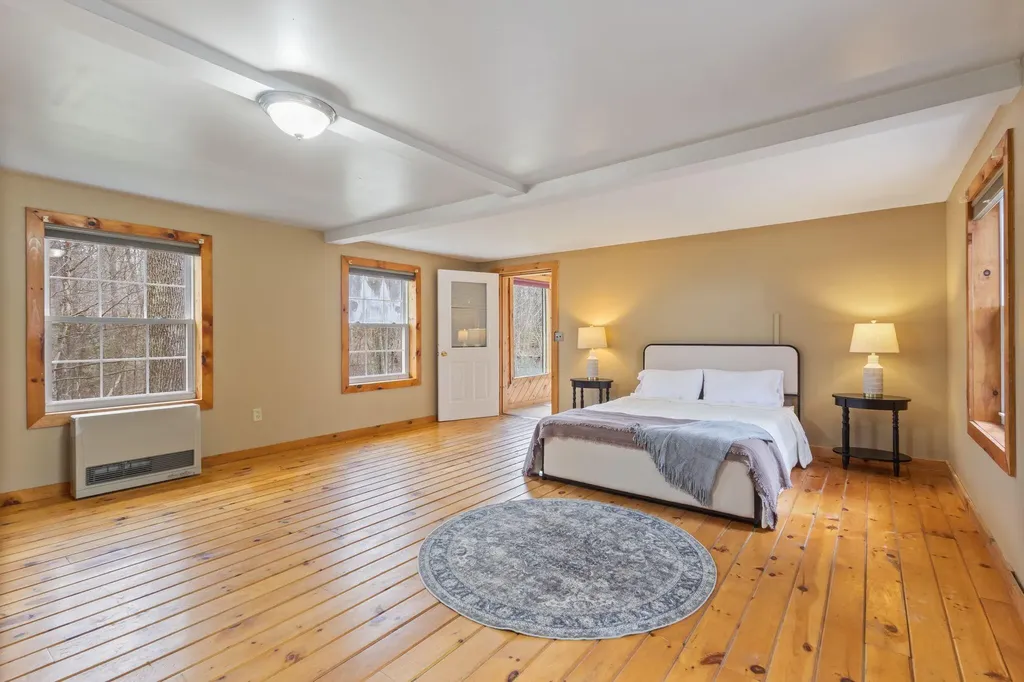 20 Spring Cove Lane Gardiner ME 04345