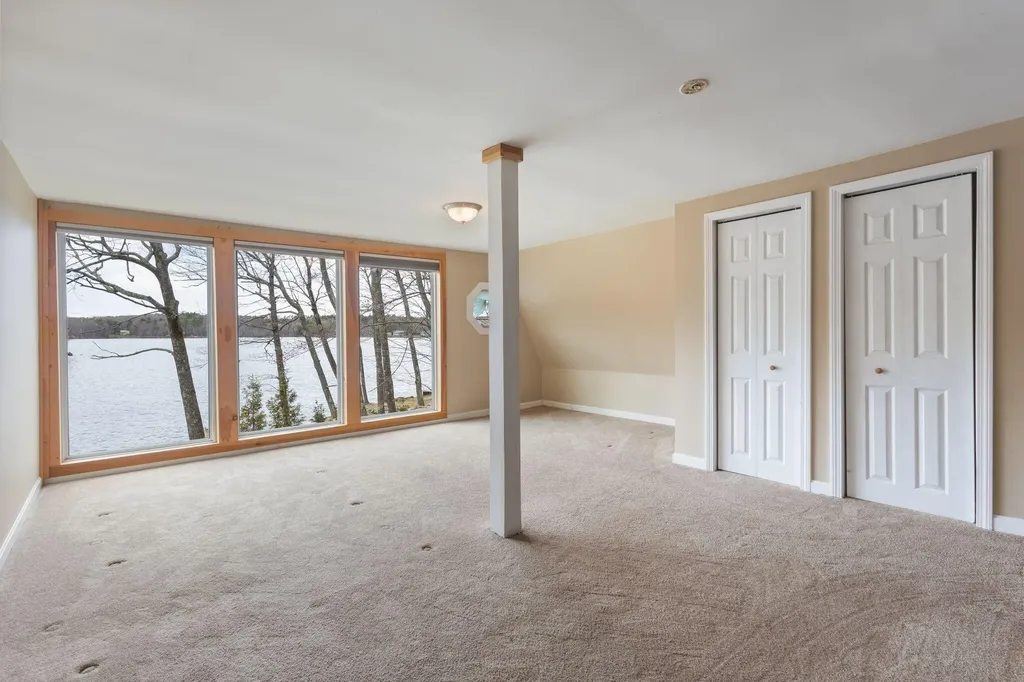 20 Spring Cove Lane Gardiner ME 04345