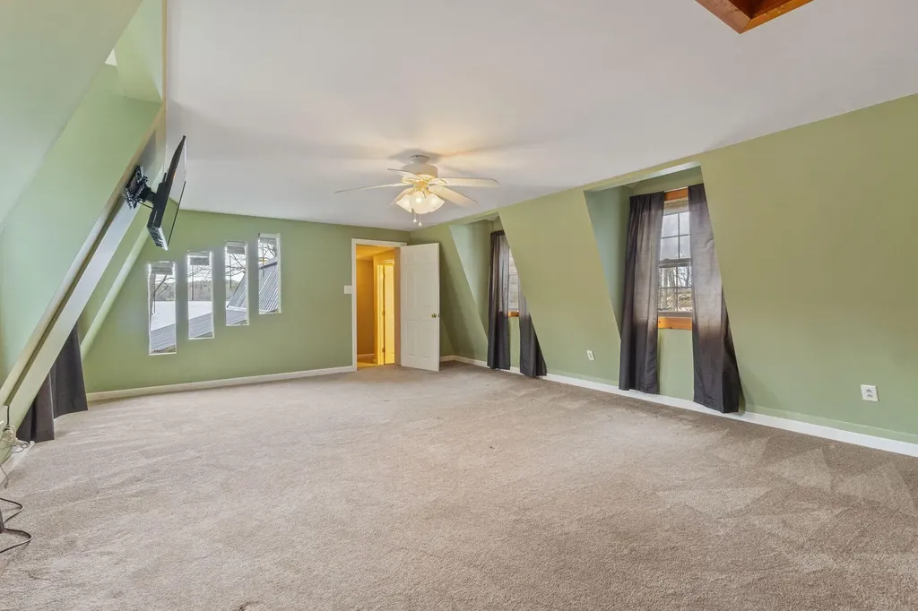 20 Spring Cove Lane Gardiner ME 04345