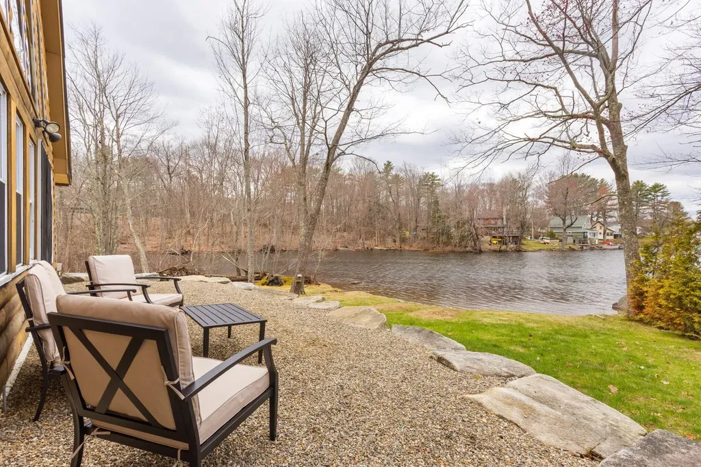 20 Spring Cove Lane Gardiner ME 04345