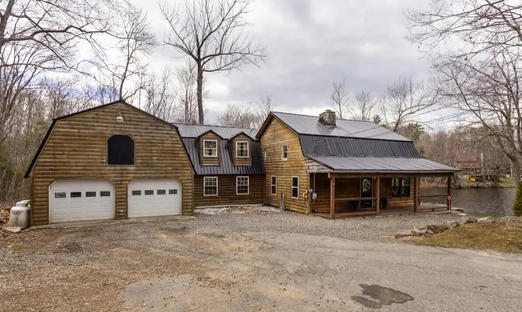 20 Spring Cove Lane Gardiner ME 04345