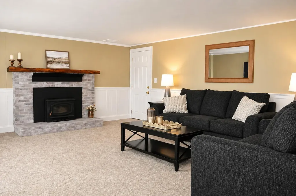 117 Blackstrap Road Falmouth ME 04105