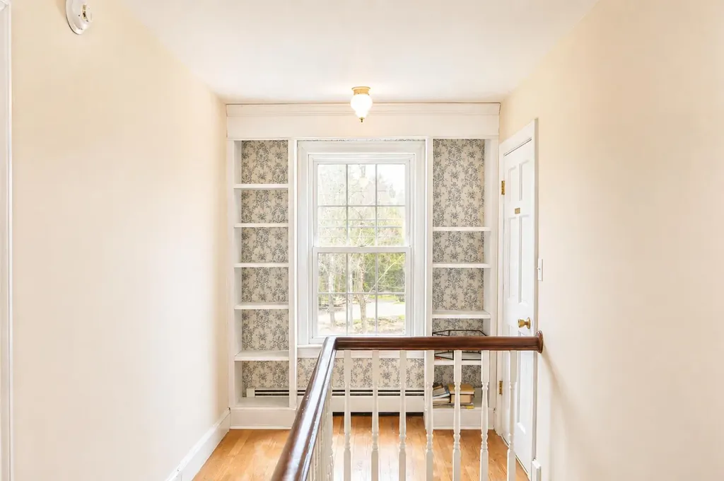 117 Blackstrap Road Falmouth ME 04105