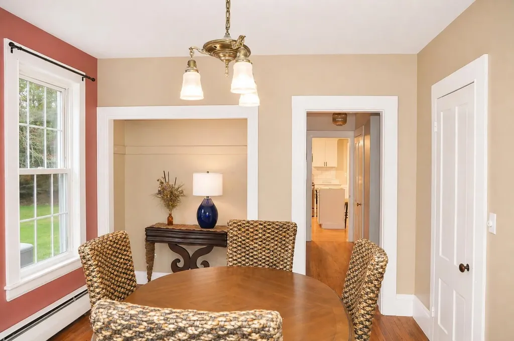 117 Blackstrap Road Falmouth ME 04105