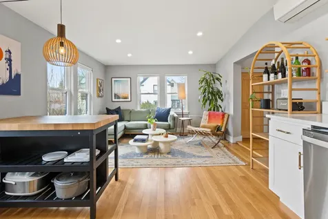 12 Winthrop Street Portland ME 04101