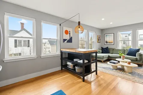 12 Winthrop Street Portland ME 04101
