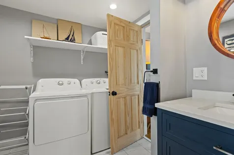 12 Winthrop Street Portland ME 04101