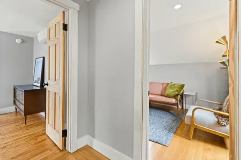12 Winthrop Street Portland ME 04101