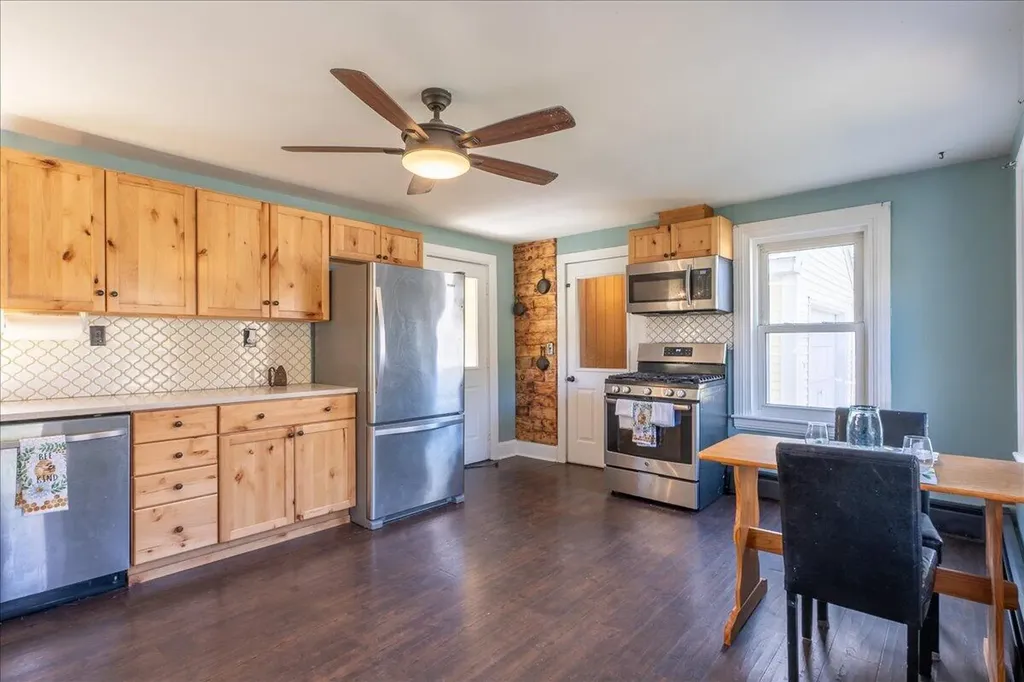 130-132 Center Street Nobleboro ME 04555