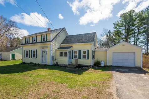 130-132 Center Street Nobleboro ME 04555
