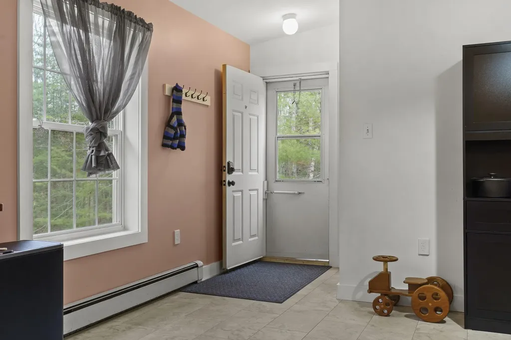 116 Evergreen Estates Road Nobleboro ME 04555