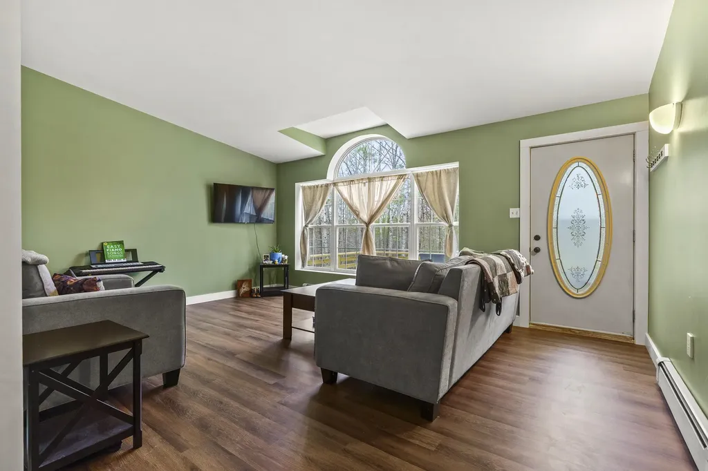 116 Evergreen Estates Road Nobleboro ME 04555