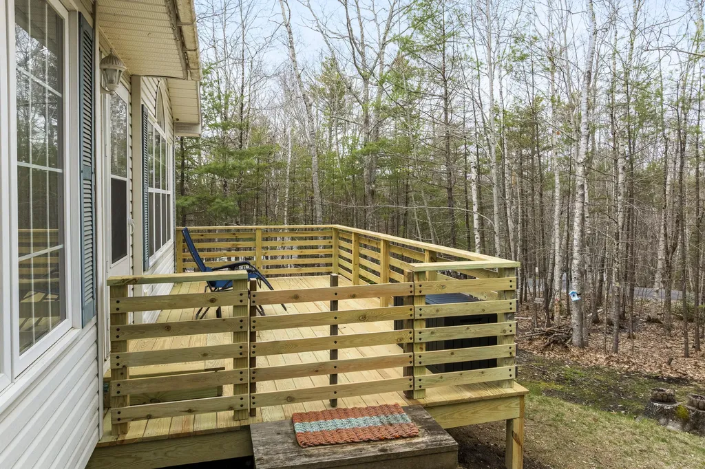 116 Evergreen Estates Road Nobleboro ME 04555