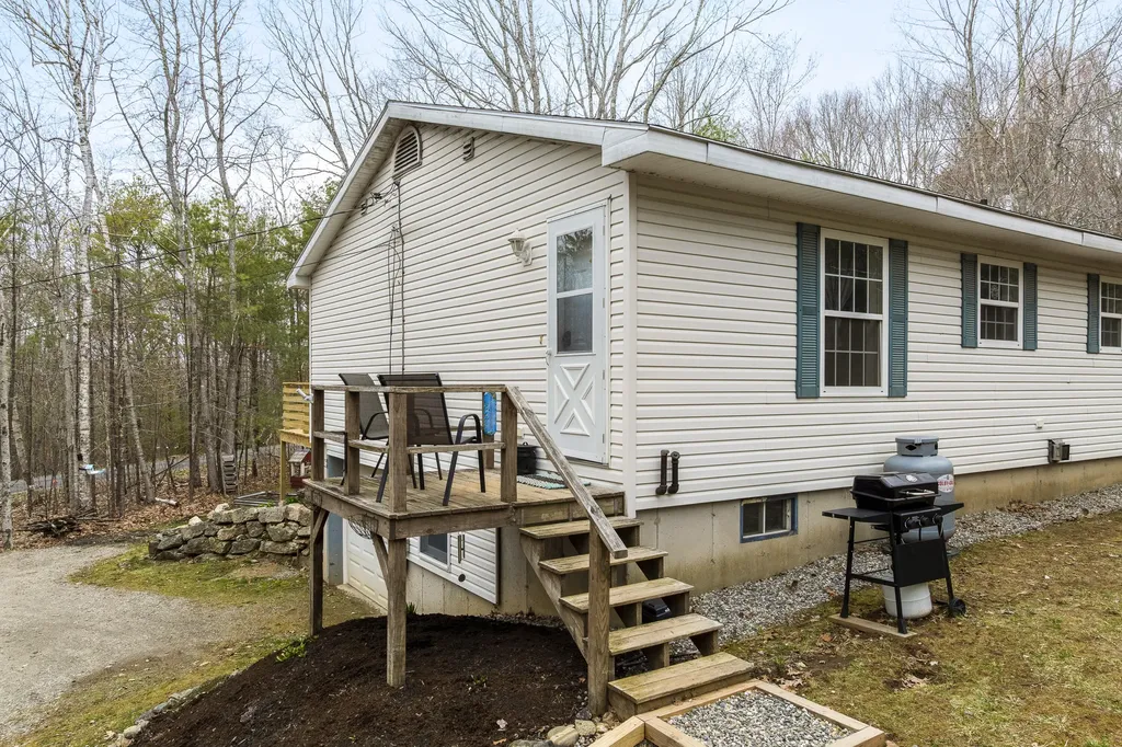 116 Evergreen Estates Road Nobleboro ME 04555