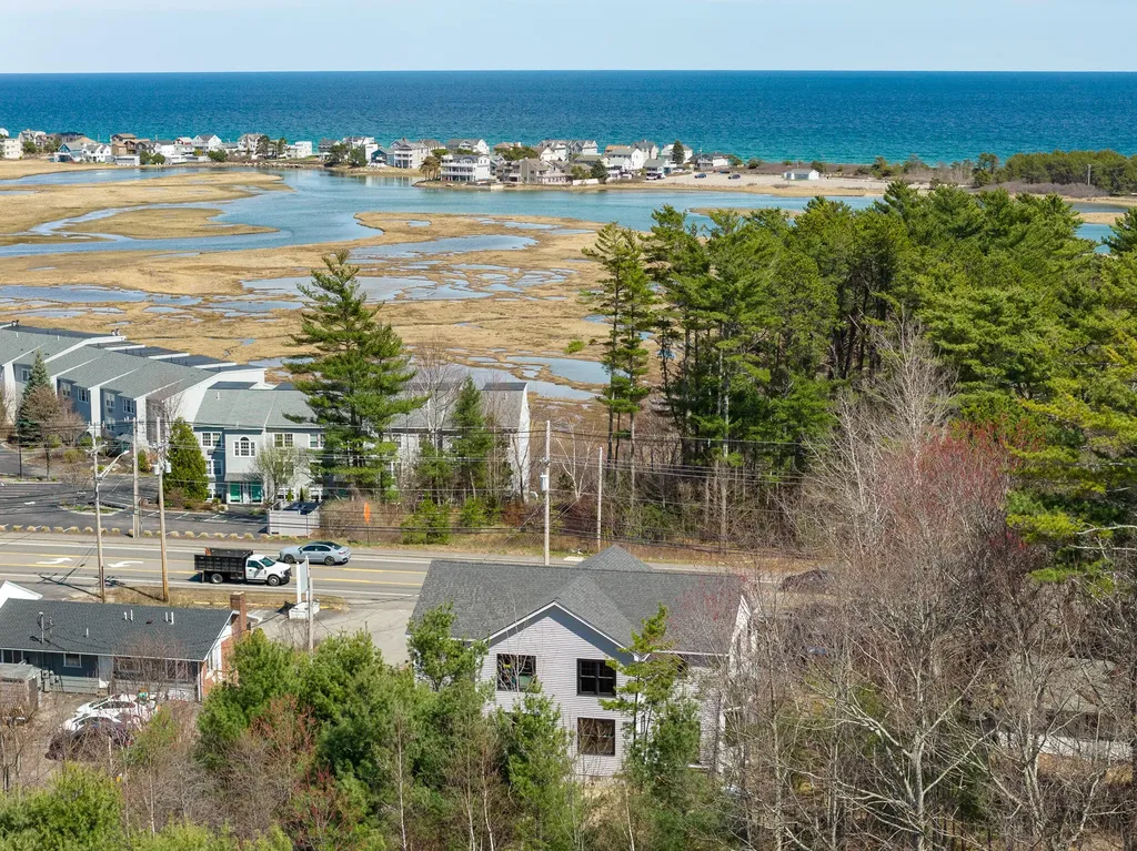 699 Main Street Ogunquit ME 03907