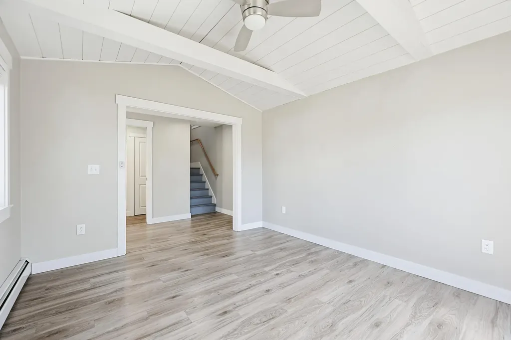 8 Grand Street Augusta ME 04330