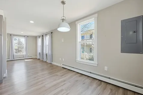 8 Grand Street Augusta ME 04330