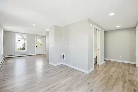 8 Grand Street Augusta ME 04330