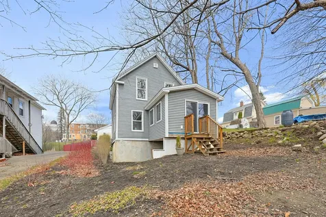 8 Grand Street Augusta ME 04330